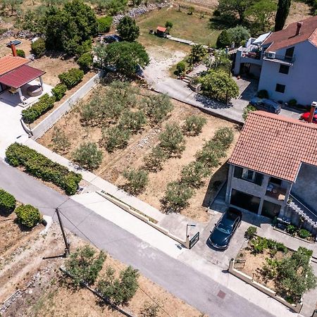 Apartment Laurel Leaf Lovorno Exterior photo