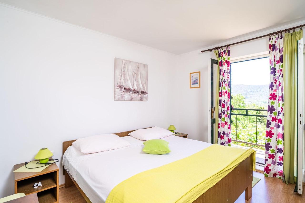 Apartment Laurel Leaf Lovorno Exterior photo