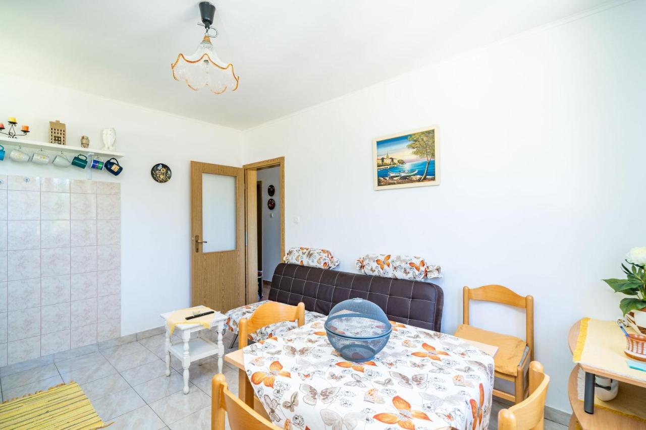 Apartment Laurel Leaf Lovorno Exterior photo